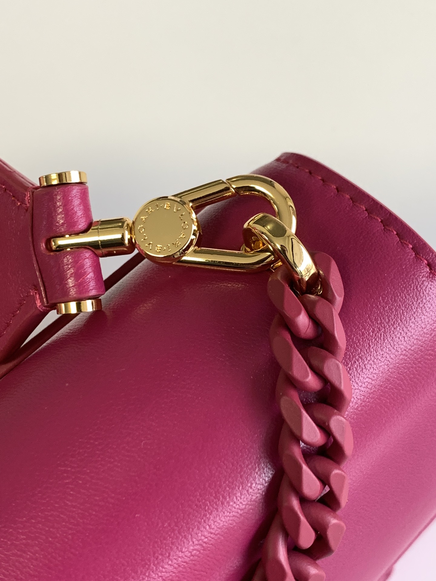 BVLGARI宝格丽石晶紫色小羊皮Serpenti Forever 系列肩背包61879