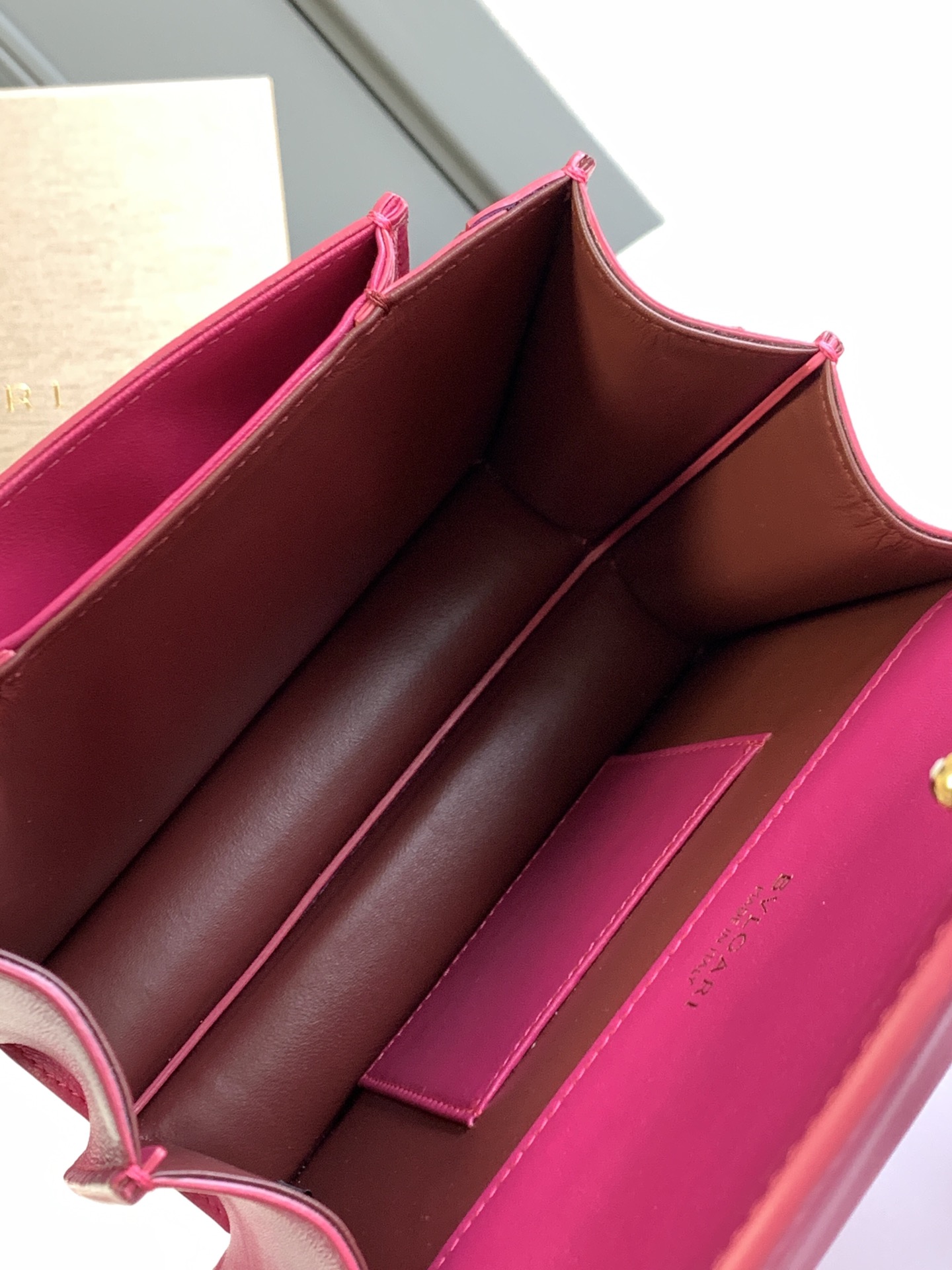 BVLGARI宝格丽石晶紫色小羊皮Serpenti Forever 系列肩背包61879