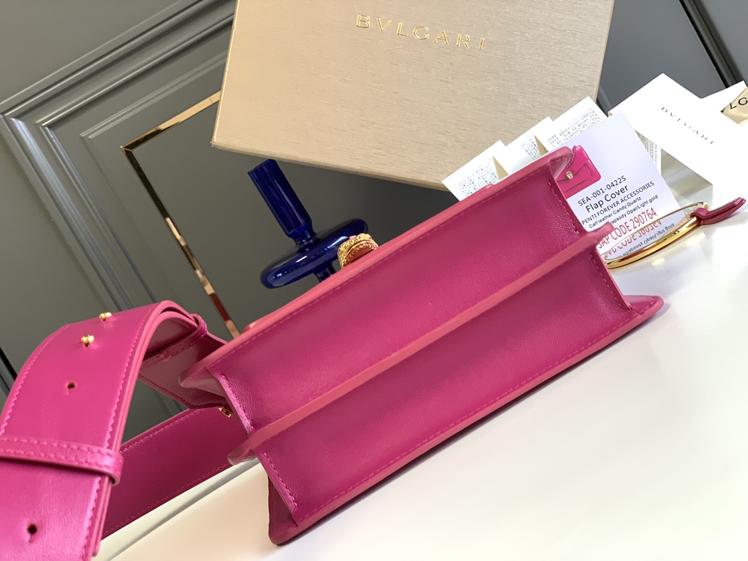 BVLGARI宝格丽石晶紫色小羊皮Serpenti Forever 系列肩背包61879