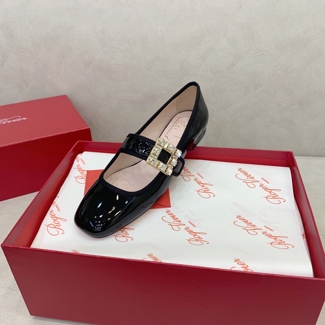 “Black Paint Drill: ROGE VIVIE Mary’s Italian Buttoned Shoes with Velvet Skin Inside” - 图片 2