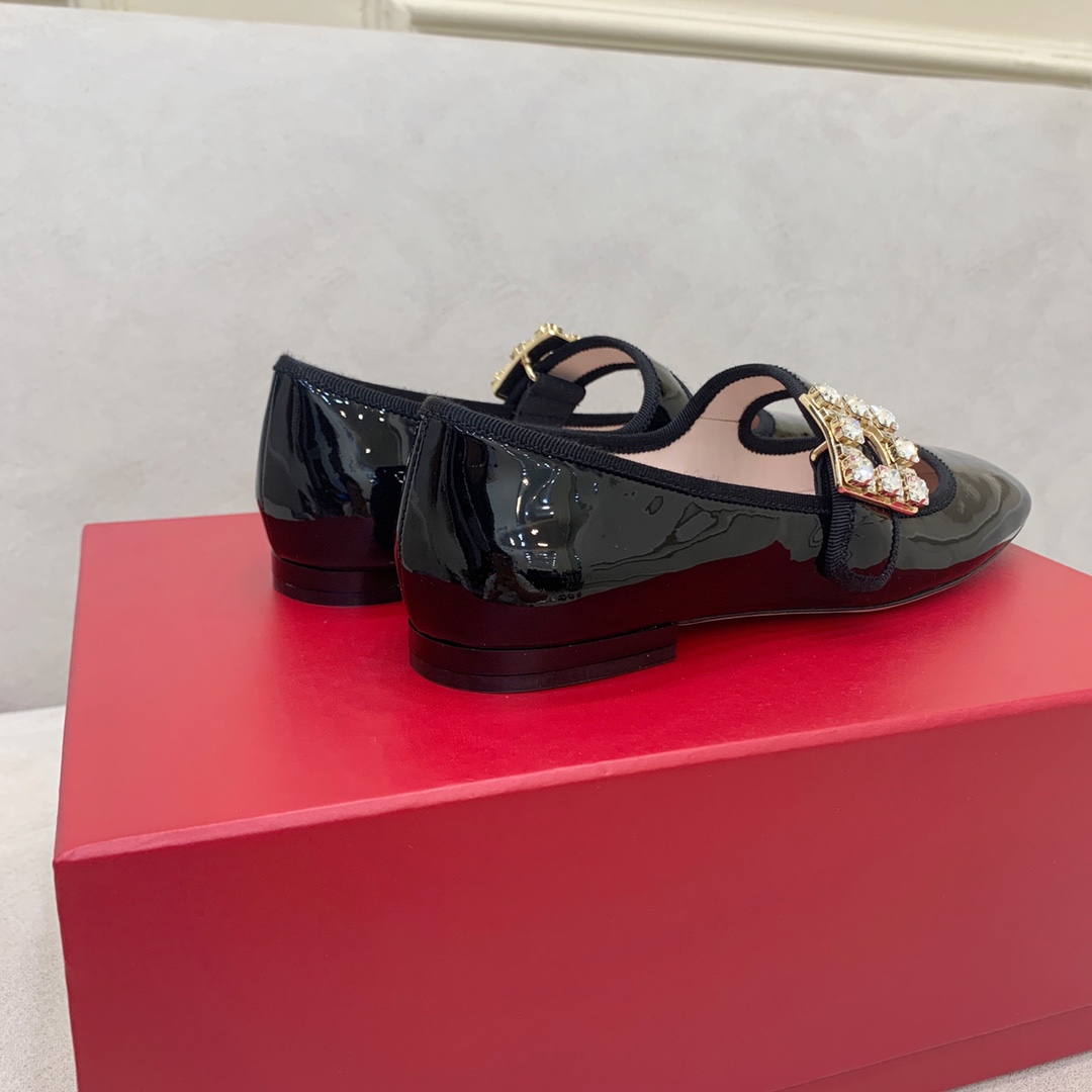 “Black Paint Drill: ROGE VIVIE Mary’s Italian Buttoned Shoes with Velvet Skin Inside” - 图片 5