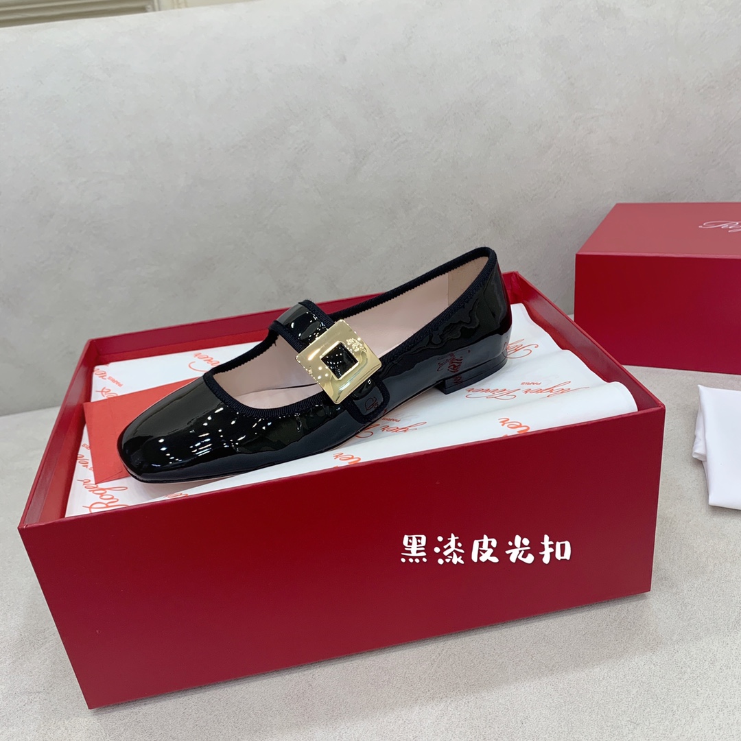 Title: “Black Paint Polish Button: ROGE VIVIE Mary’s Italian Buttoned Shoes and Velvet Oxen Pelt Skins” - 图片 4