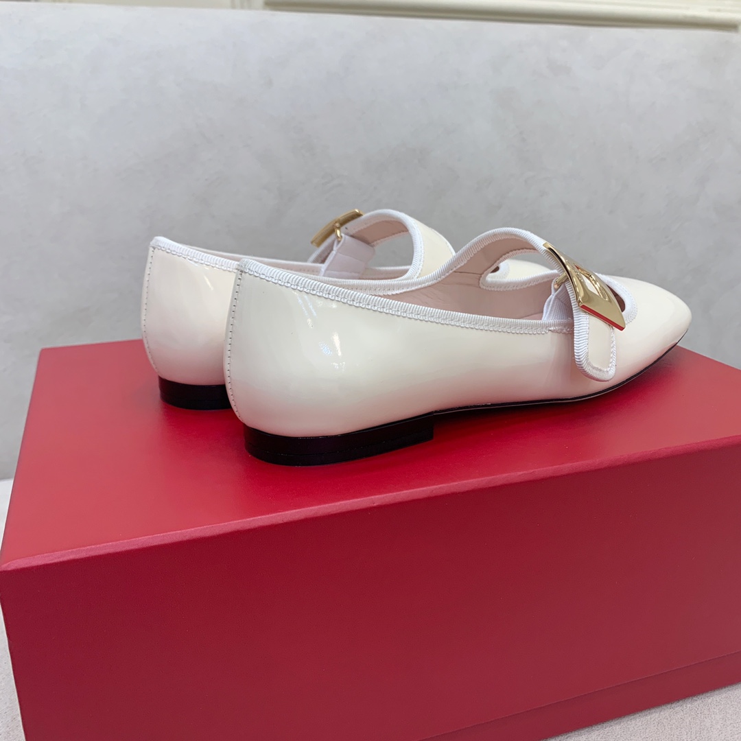 “White Paint Skin Light Button: Italian Shoes, Velvet, Fairies, and Customized Codes 35-39” - 图片 5