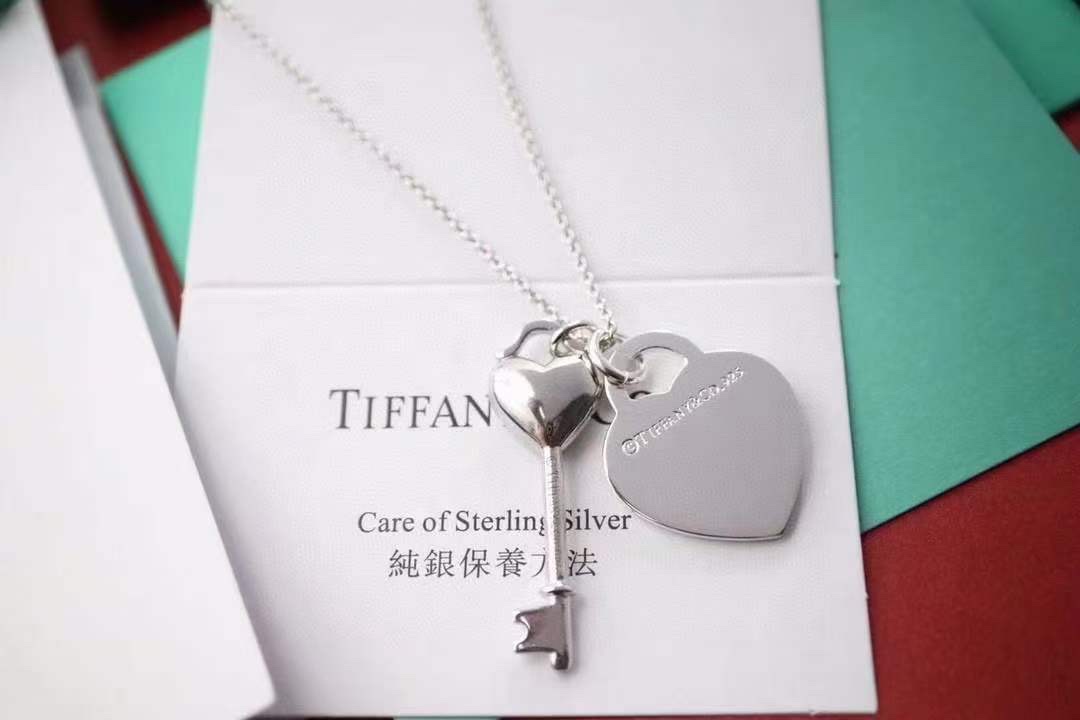Tiffany & Co. 925纯银Tiffany&Co.珐琅爱心钥匙
