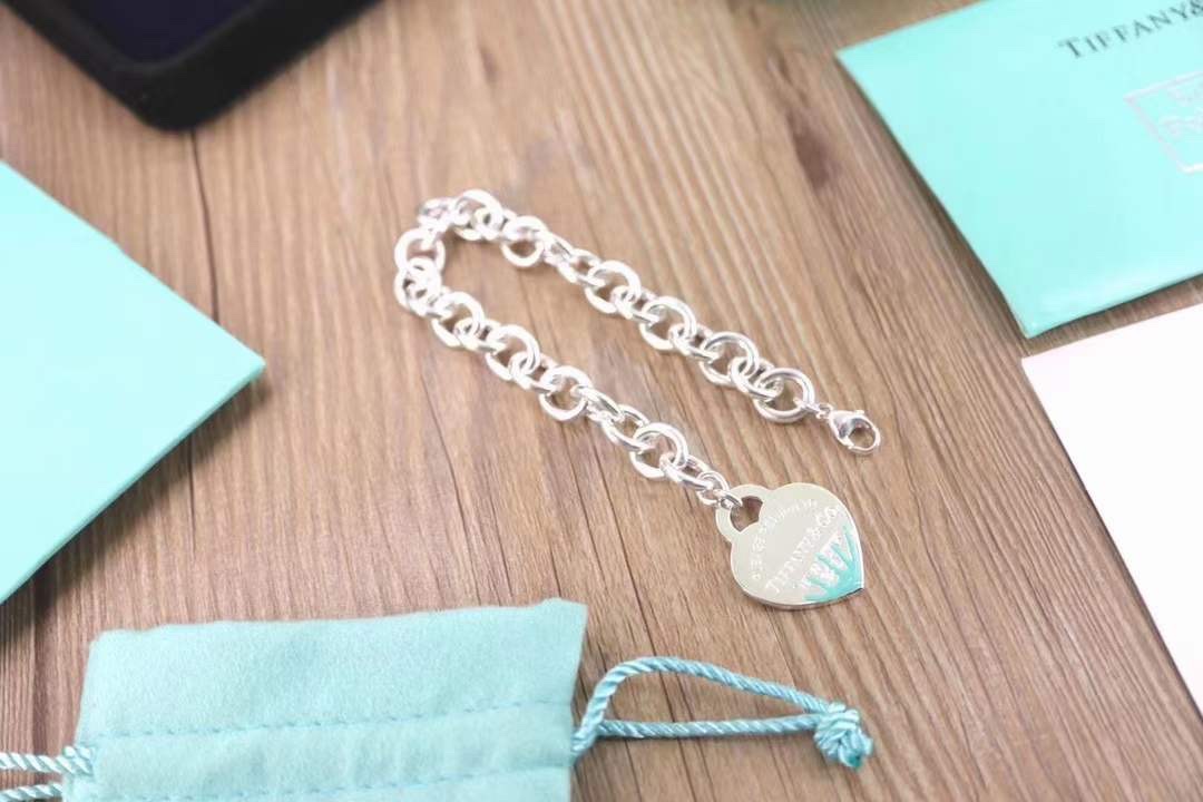 Tiffany & Co. 蒂芙尼Tiffany & Co. 珐琅心型泼墨手链