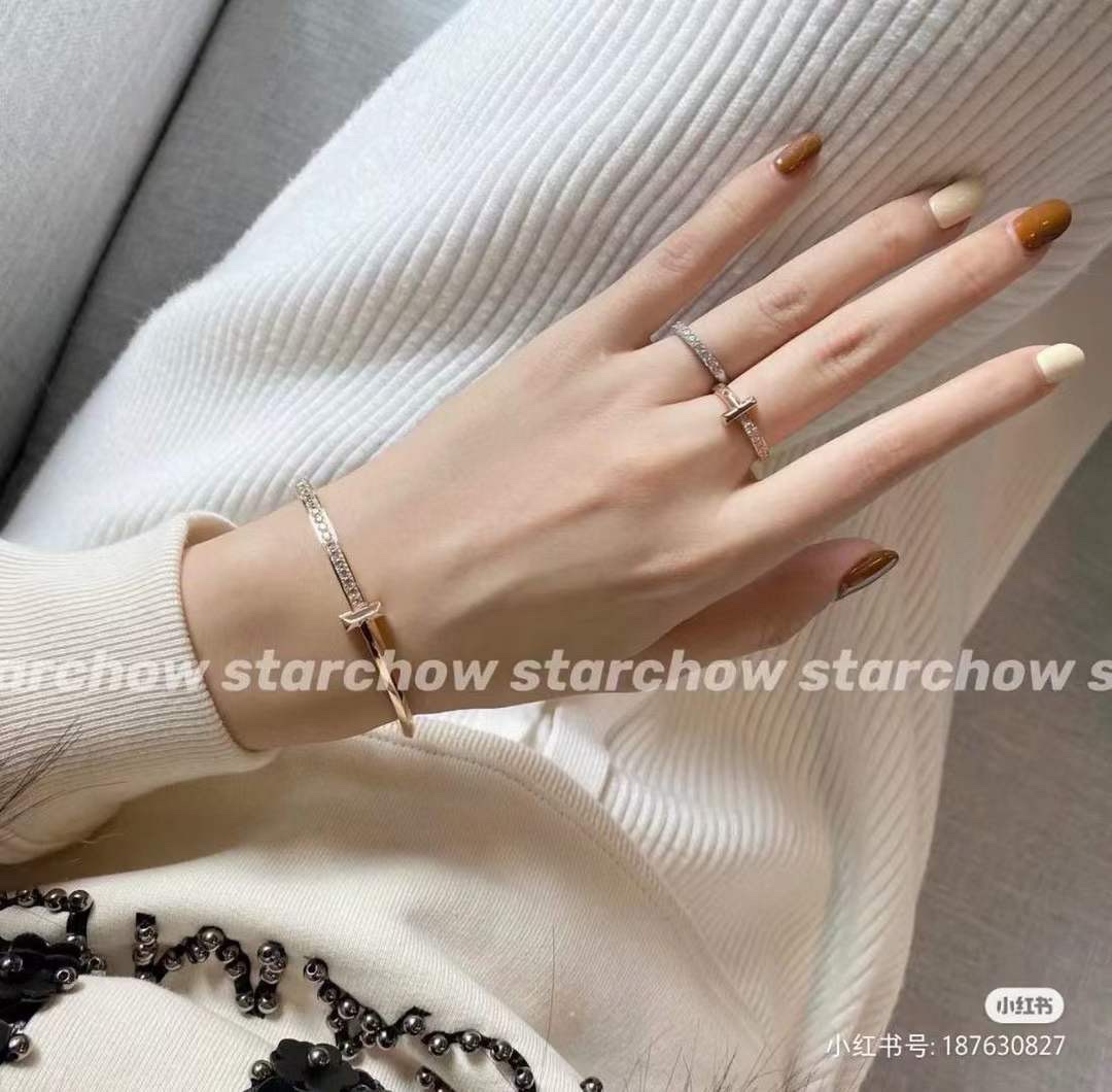 Tiffany & Co. Tiffany&Co. T1系列 无可替代窄式手镯