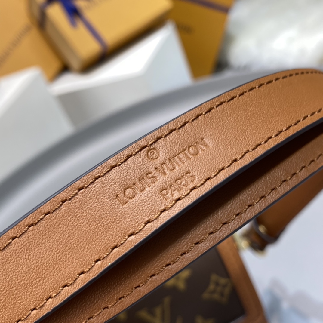 NO:176299,DAUHINE More details Appreciation - Model M44391,19860909DAUHINE 更多细节 鉴赏 - 型号M44391,,Bag