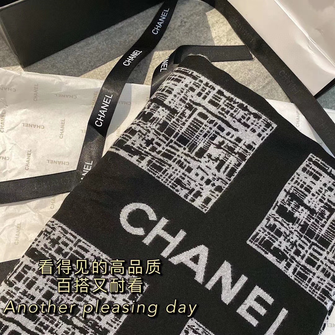 Chanel-Style Scarf - Comprehensive 6