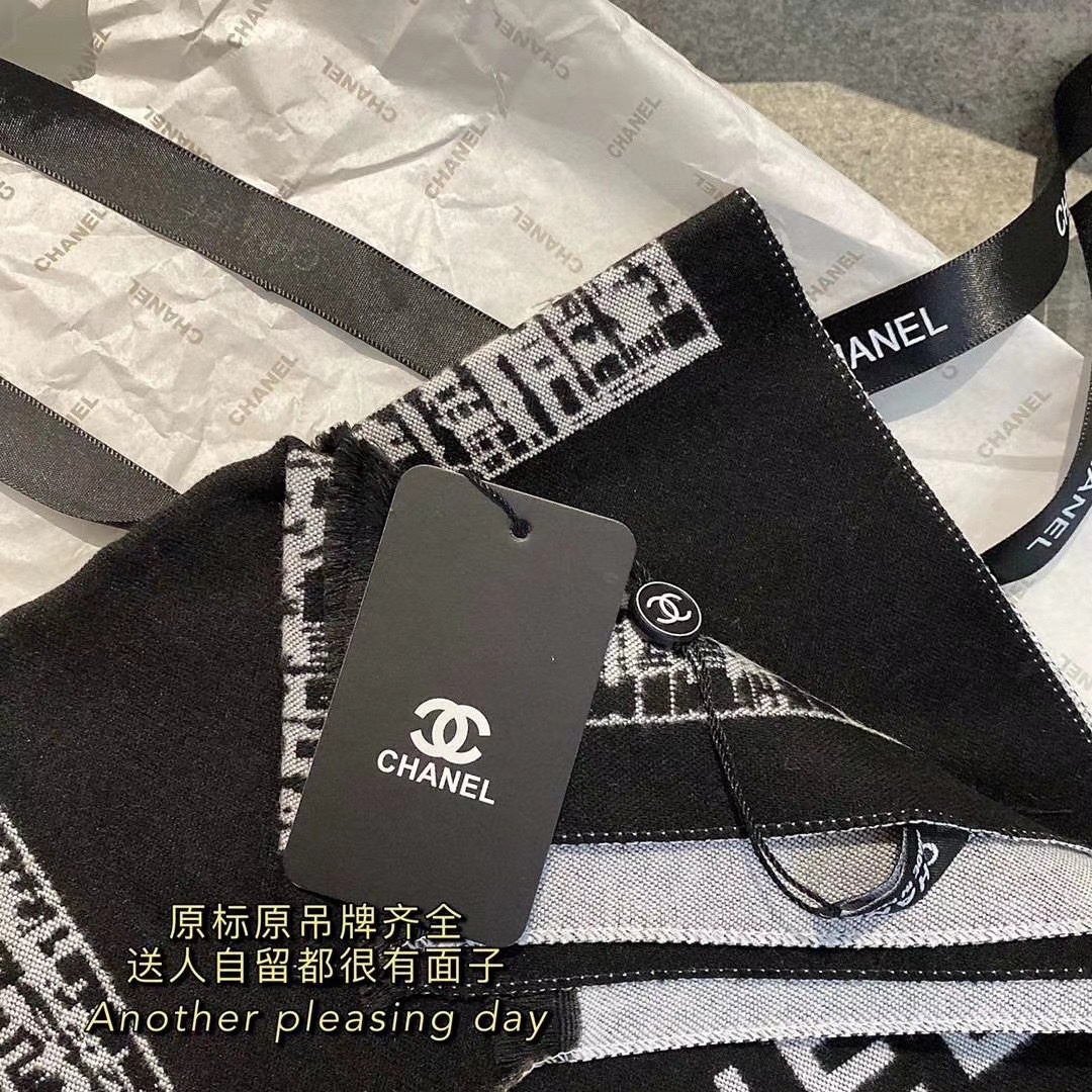 Chanel-Style Scarf - Comprehensive 2