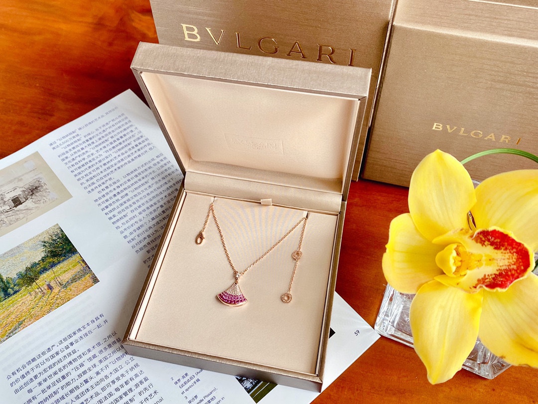 NO:101533,Chinese Valentine's Limited Edition New Skirt Necklace, Bulgari Necklace, Bvlgari, Skirts, Necklace19860909七夕限量版 新款裙子项链,宝格丽项链,bvlgari,skirts,necklace,Jewelry