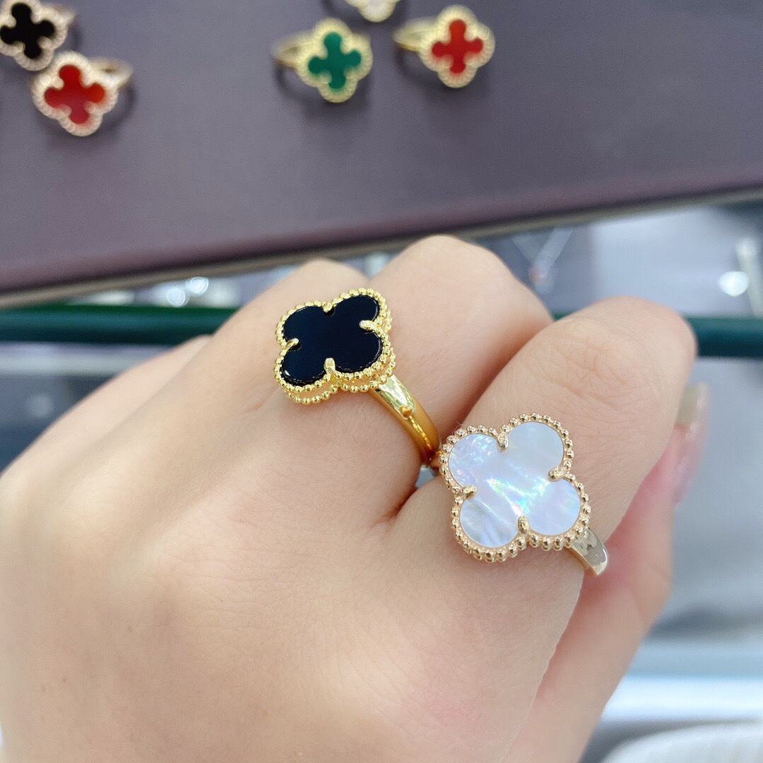 NO:101158,VCA four-leaf clover ring Platinum｜Rose gold Two-color Black agate｜Mother of pearl｜Malachite｜Character, VcA ring, ring19860909VCA四叶草戒指 白金｜玫金 两色 黑玛瑙｜珍珠贝母｜孔雀石｜红玉髓,VcA戒指,ring,Jewelry