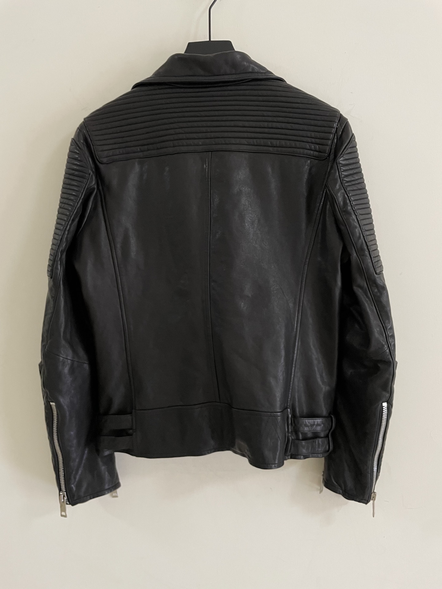 Burberry Leather Biker Jacket: Classic Style, Premium Quality, Couple's Fashion 8 i1628668368 3610 6