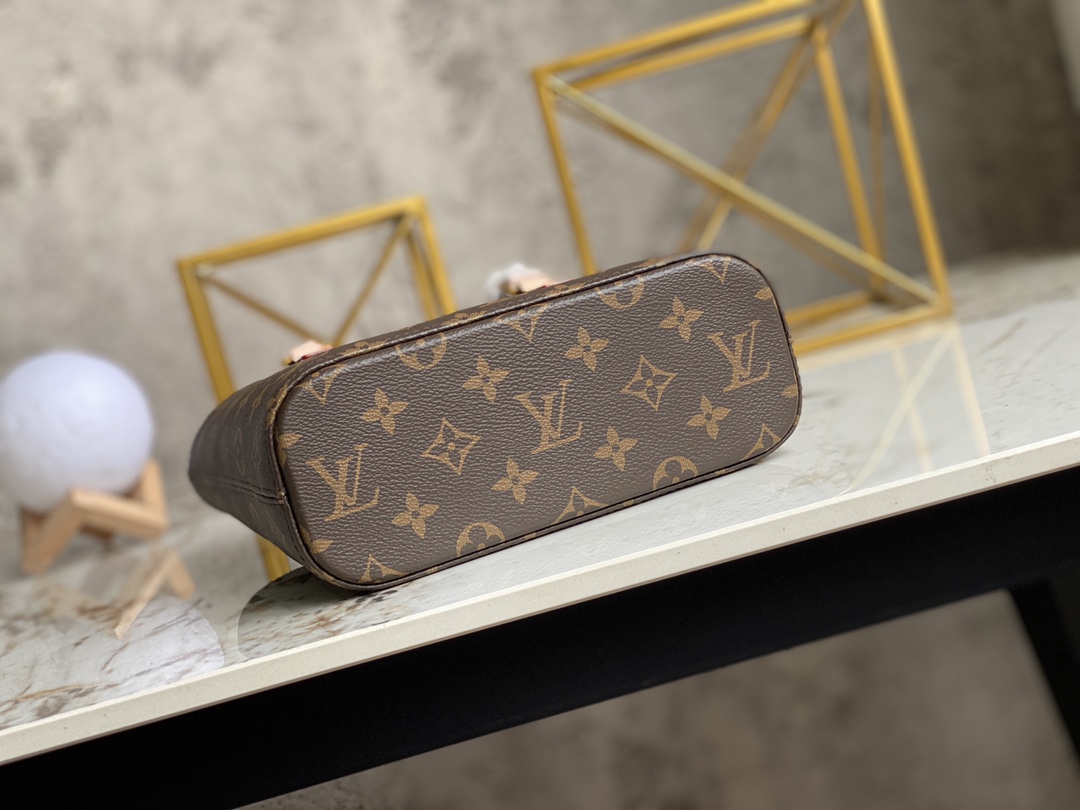 路易威登 Louis Vuitton 高定典藏名品高定成衣时装外套连衣裙衬衫T恤 #3A260D94 4