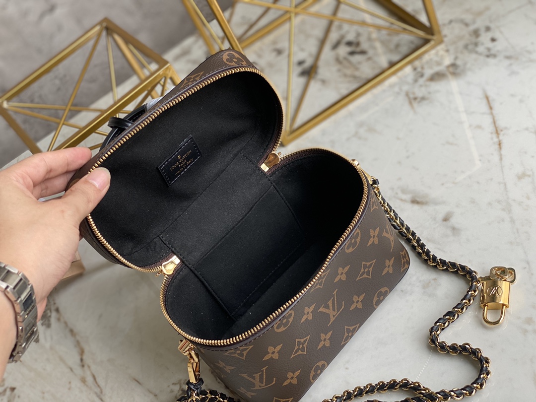 Louis Vuitton Haute Couture Classic Luxury Handbag Shoulder Crossbody 7