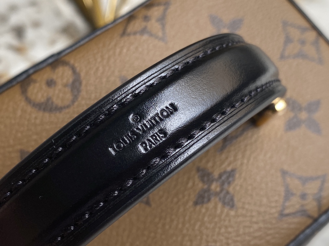 Louis Vuitton Haute Couture Classic Luxury Handbag Shoulder Crossbody 6