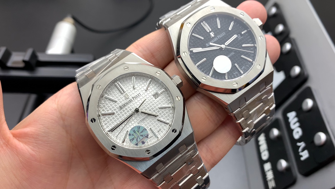 Audemars Piguet 15400