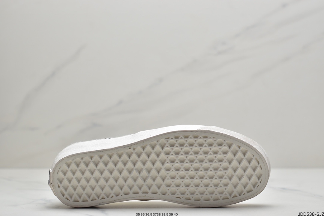 120 万斯 Vans Authentic Vault 小香风系列鞋板鞋