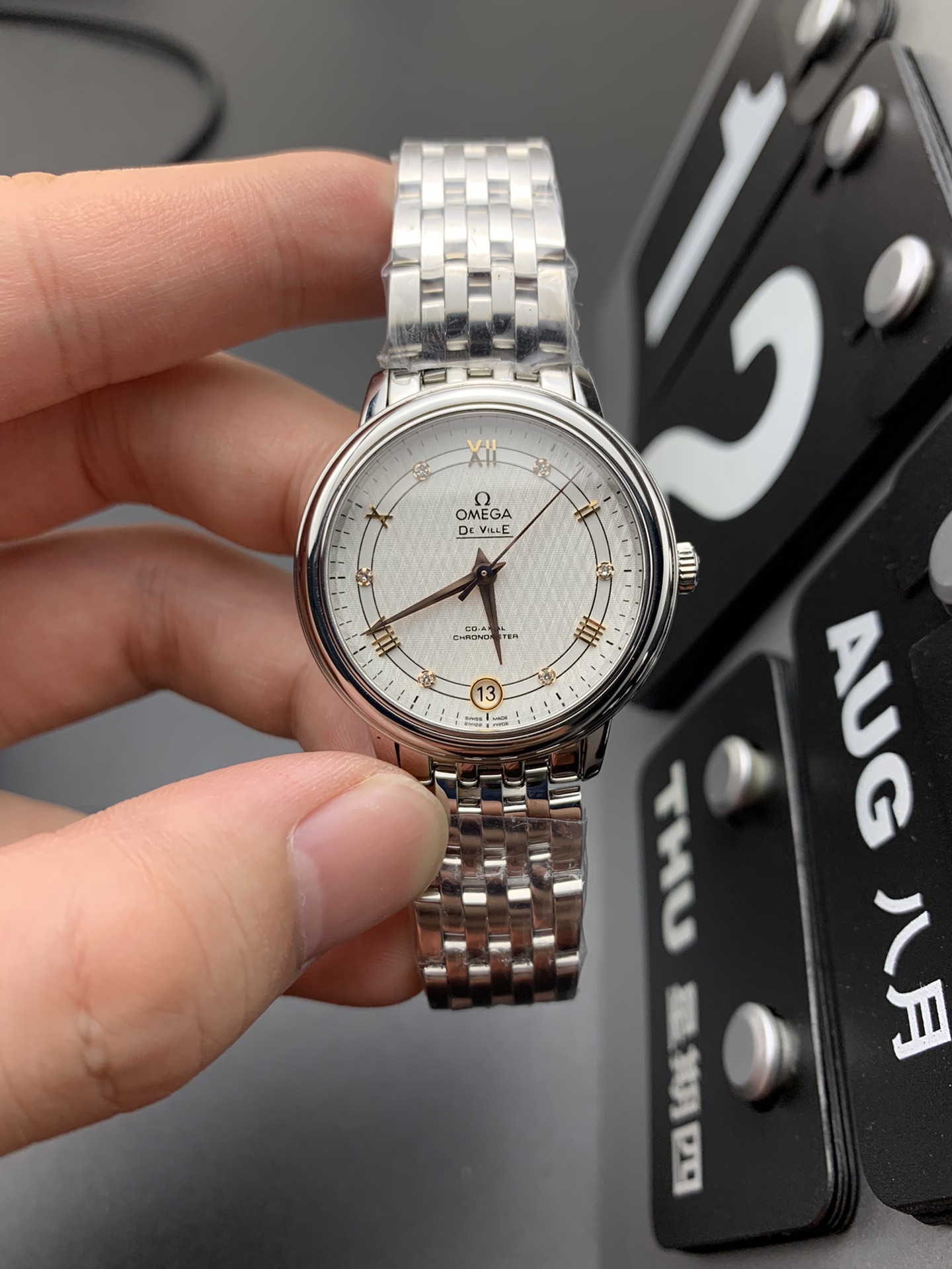 Omega MKS 女蝶飞