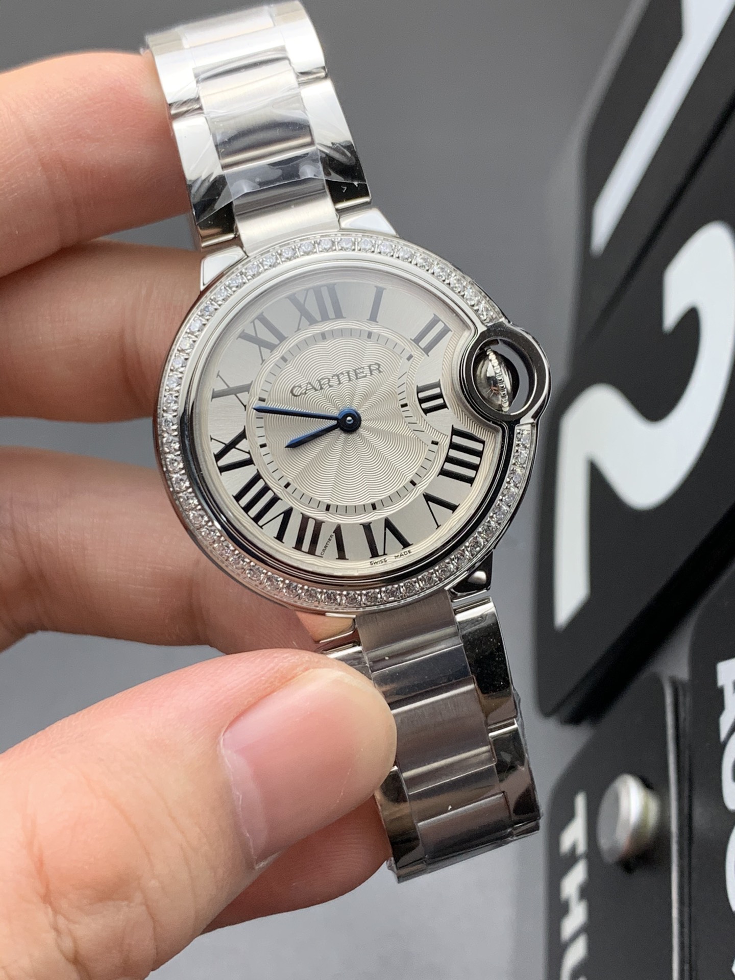 Cartier V6 33石英气球