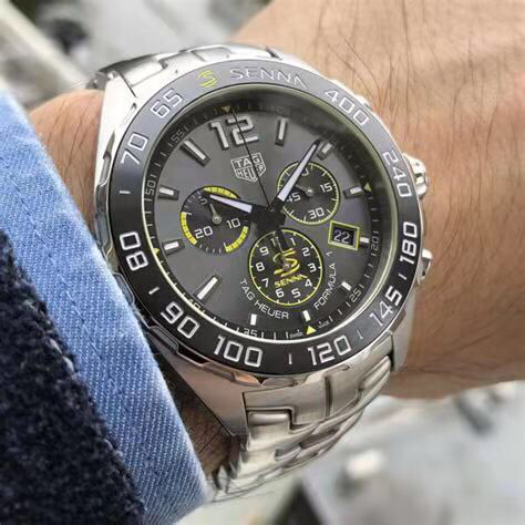 批:750 原盒:50 新款硬货，Original Tagheuer,泰格豪雅F1系列 塞纳纪念石英计时表，专柜1万+。 ~43mm表径，蓝宝石镜面，超强夜光指针，原装机芯，支持拆机验货，硬汉风格，超高难度精钢拉丝表带工艺无法仿制，一表一码配吊牌，专柜同步！全新全套出[色][色][色]