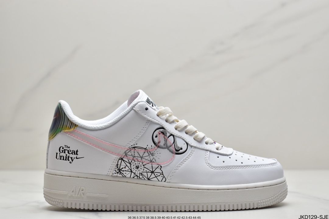 160 耐克 Nike Wmns Air Force 1 ’07 LX ”White/Bling” 皮革运动板鞋 CZ8101-100