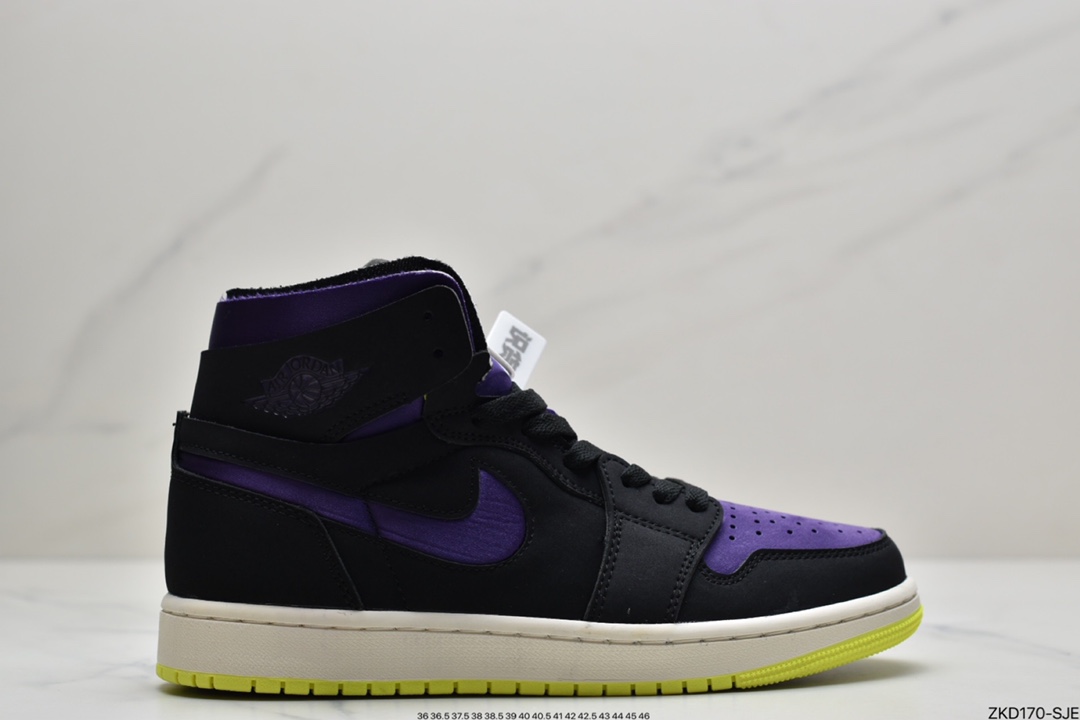 270 Air Jordan 1 Zoom Air CMFT  公司同源3M反光材质精心打造 原楦头原纸板开发 ，版型完美匹配成型 其次缓震科技长足进步 搭载全掌 Zoom Air 气垫 ，脚感方面相比之前的 Air Jordan 1 有了跨越式的增长  鞋舌Zoom Air字样 飞翼 Logo下方 Zoom 标签，足以彰显身份  官方货号：CT0978SL Size：36 36.5 37.5 38 38.5 39 40 40.5 41 42 42.5 43 44 44.5 45 46 ID：ZKD170-SJE