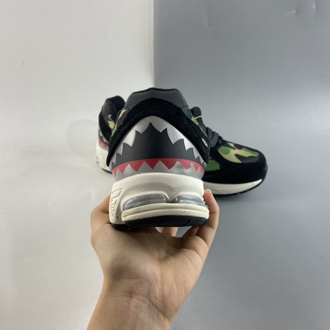 P200 A bathing ape x NB新百伦New Balance ML2002系列复古慢跑鞋“黑绿鲨鱼迷彩反光”ML2002RBF