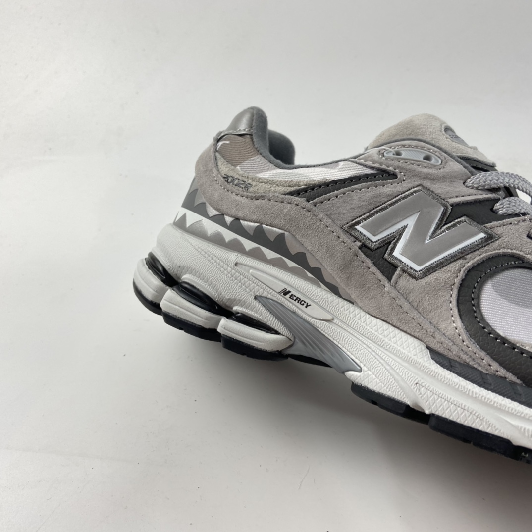 P200 A bathing ape x NB新百伦New Balance ML2002系列复慢跑鞋“元祖灰鲨鱼迷彩反光”ML2002RBG