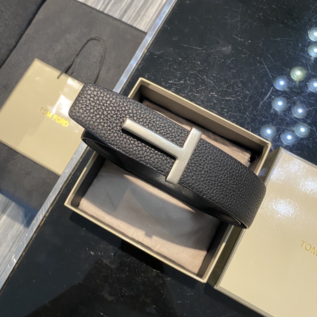 Tom Ford Double-Sided Calf Leather Business Belt: Elegant High-End Fashion (18 words) - 图片 1