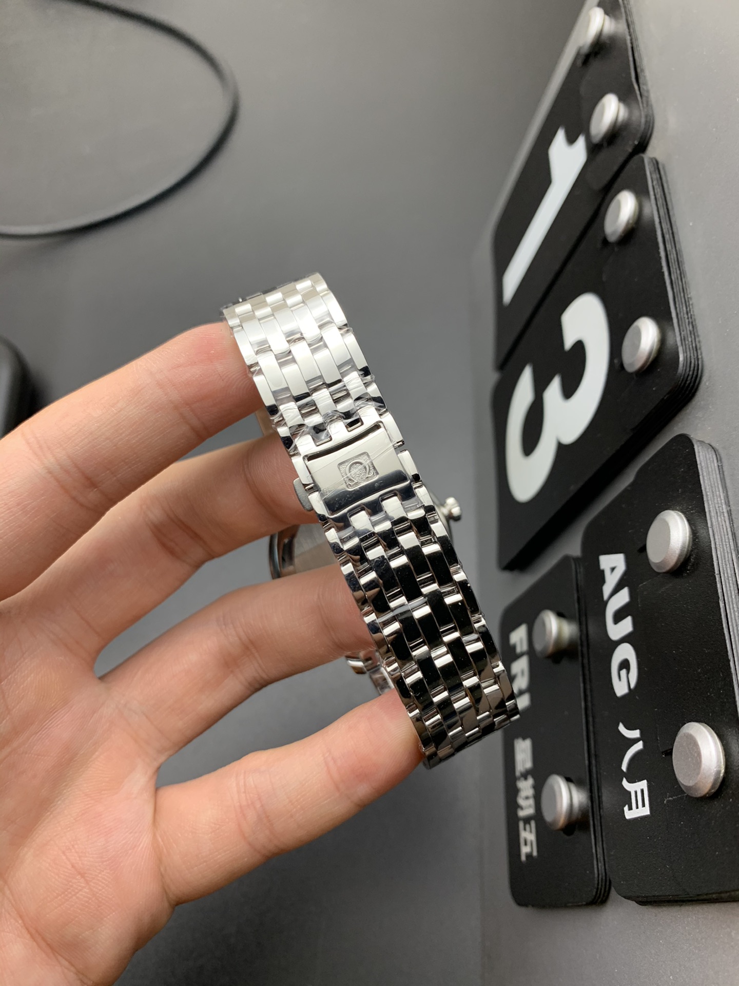 Omega MKS 金针轨道蝶飞