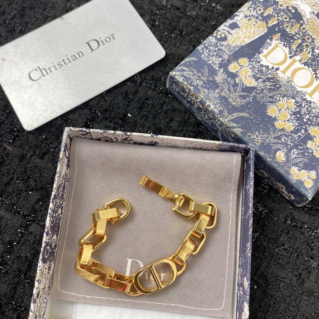 编码H406 🛍手链热销款火爆上新❣🛍同步专柜‼独家高端品质实拍图‼代购级别‼做工精致细腻👍重工版本😎超