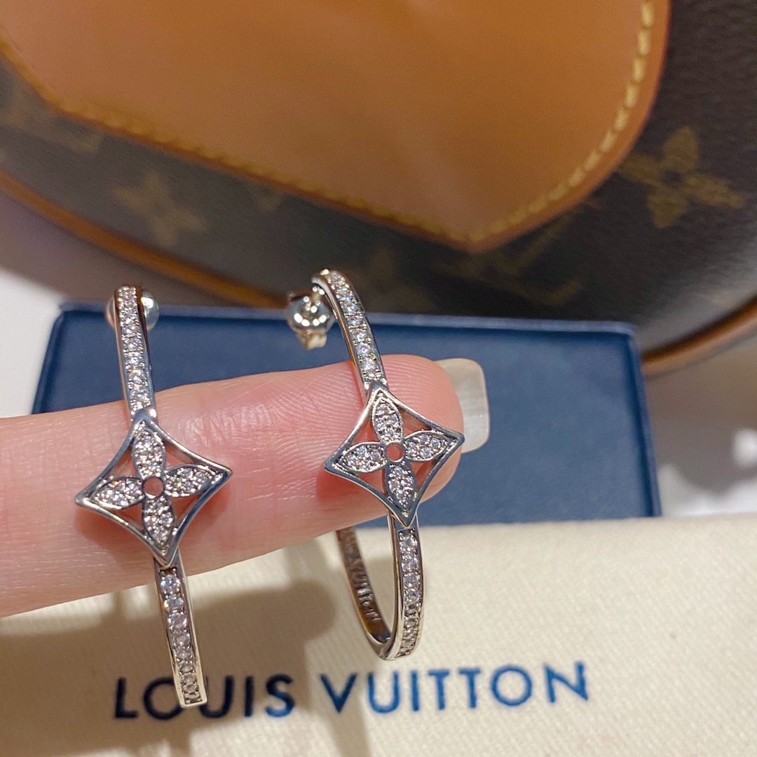 Louis Vuitton Jewelry Earring Gold Silver Yellow Set With Diamonds Brass