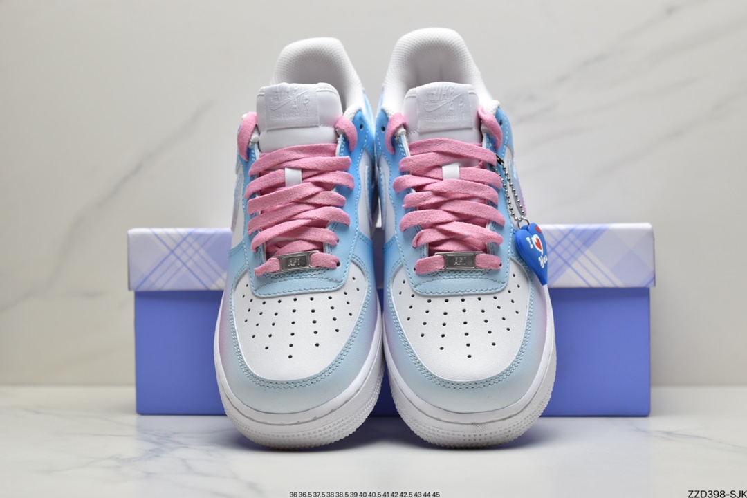 250 耐克Air Force 1 Low ’07 原楦头原纸板 纯正空军版型专注外贸渠道 全掌内置蜂窝气垫 原盒配件 原厂中底钢印、拉帮完美   cw2288-111 尺码:36 36.5 37.5 38 38.5 39 40 40.5 41 42 42.5 43 44 45 ID:ZZD398-SJK