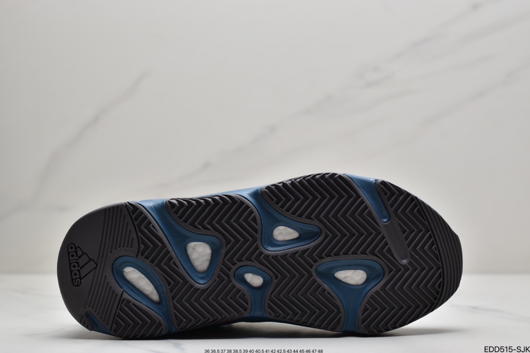 340 YEEZY Boost 700 侃爷椰子 3M反光 复古老爹鞋 GZ2002