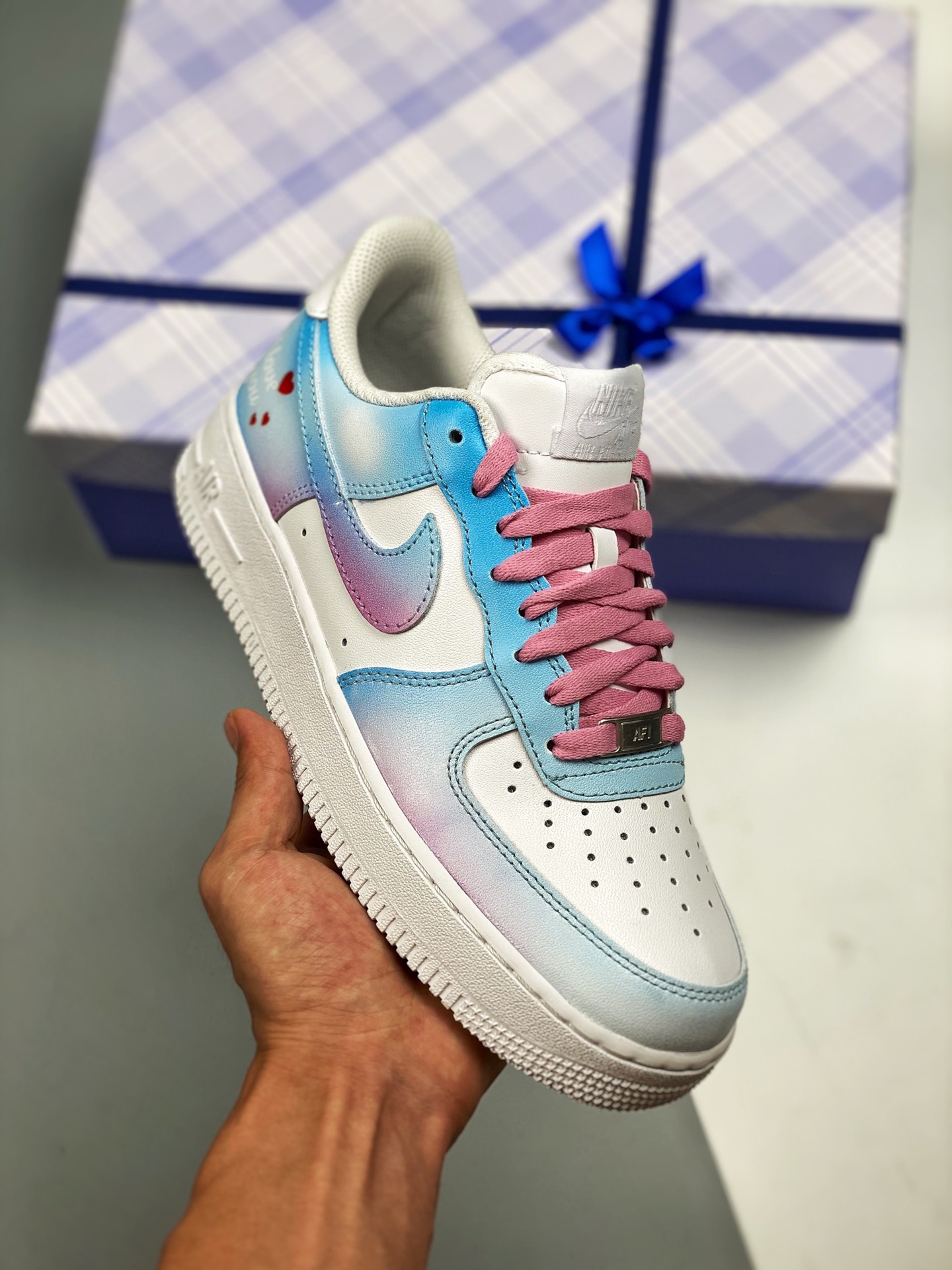 NK Air Force 1 07Low beige rosa y brillante "Daredevil". Horma y cartón originales, estilo auténtico de Air Force, enfo…