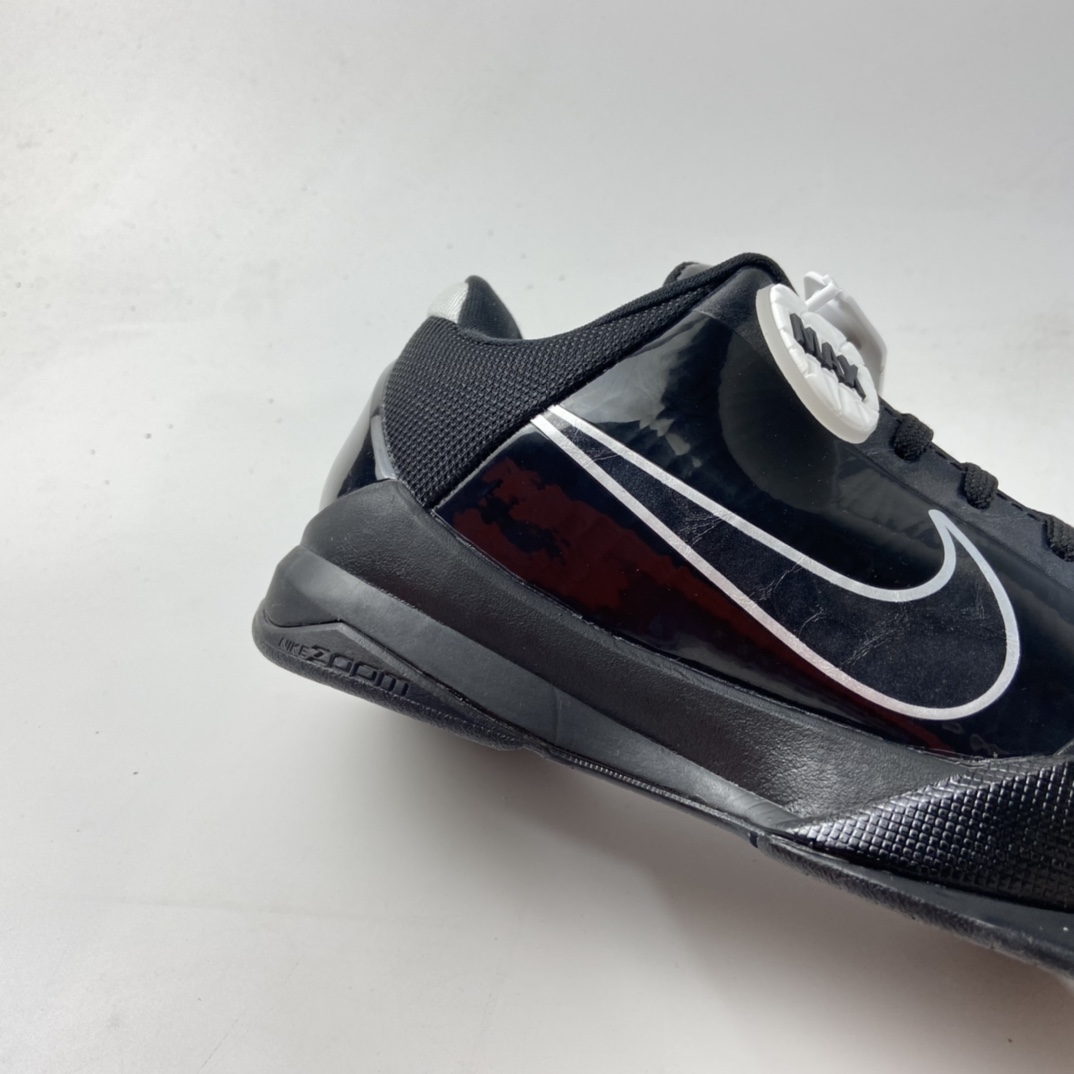P300  NIKE Zoom Kobe 5  BLACK OUT 灭世纯原科比5代”黑武士”386429-003
