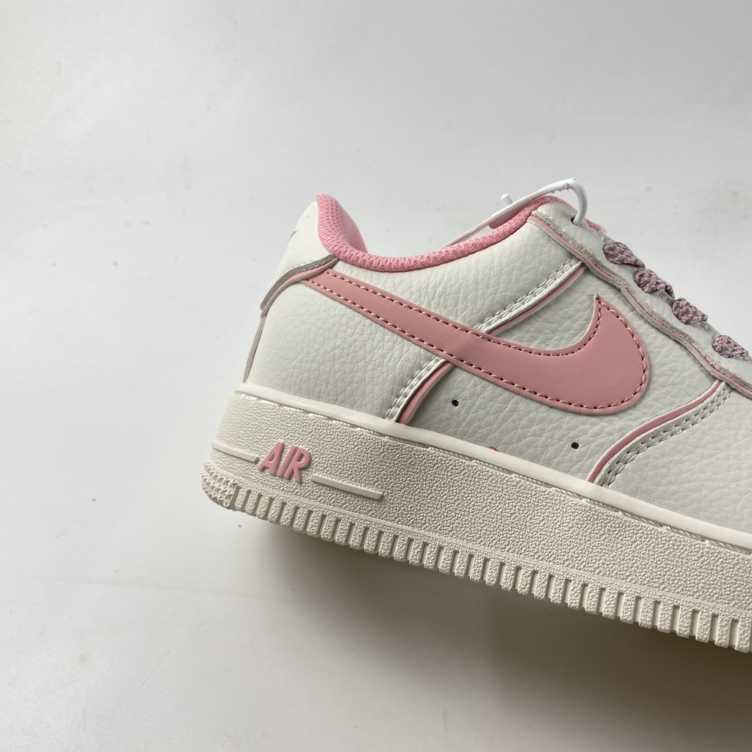 P260  NIKE Air Force 1 ’07 Low 米白粉炫彩“夜魔侠”空军一号低帮运动休闲板鞋 UH8958-033