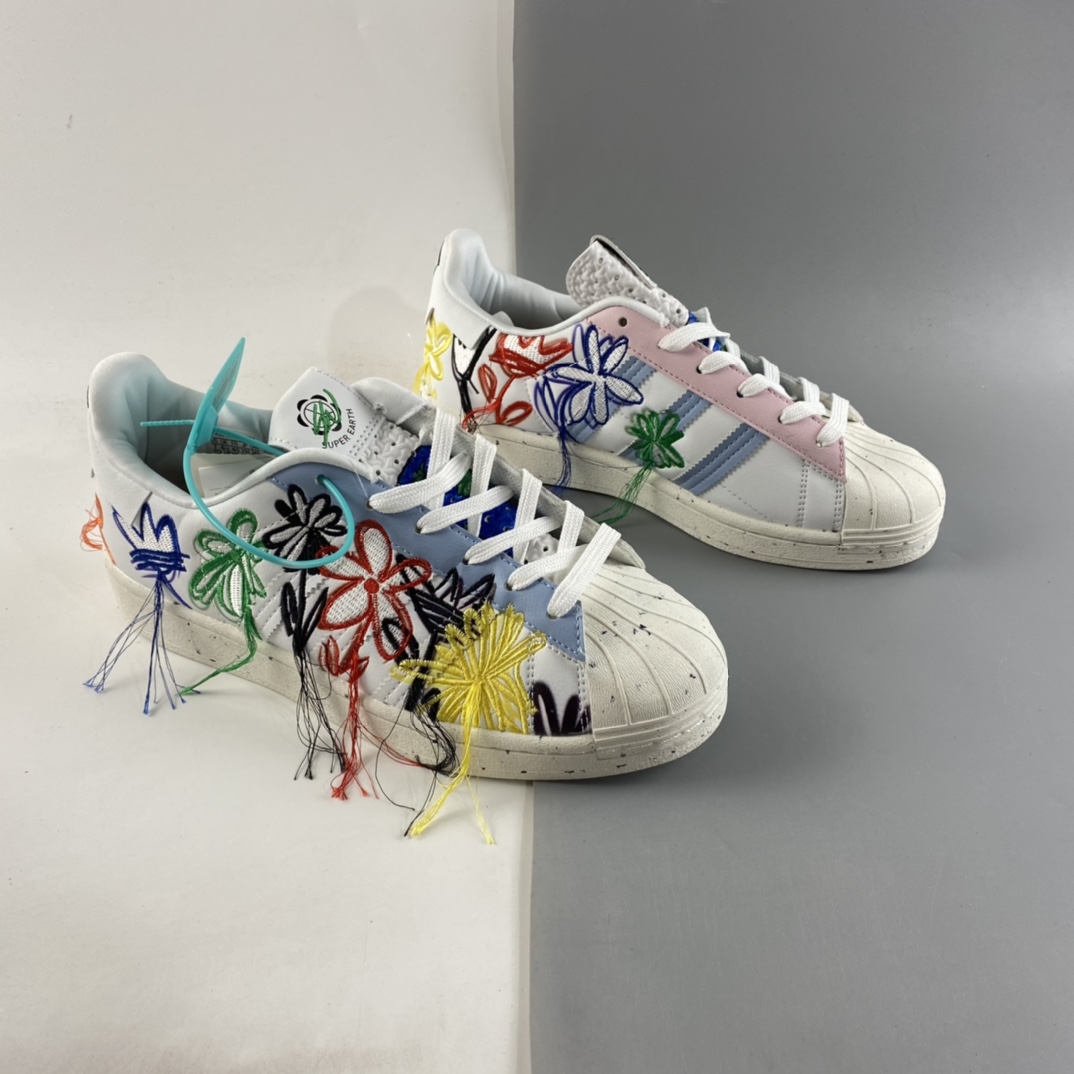 P220 【宋妍霏同款】Sean Weatherspoon x adidas Originals Superstar “Super Earth” 白彩线 板鞋 FZ4724