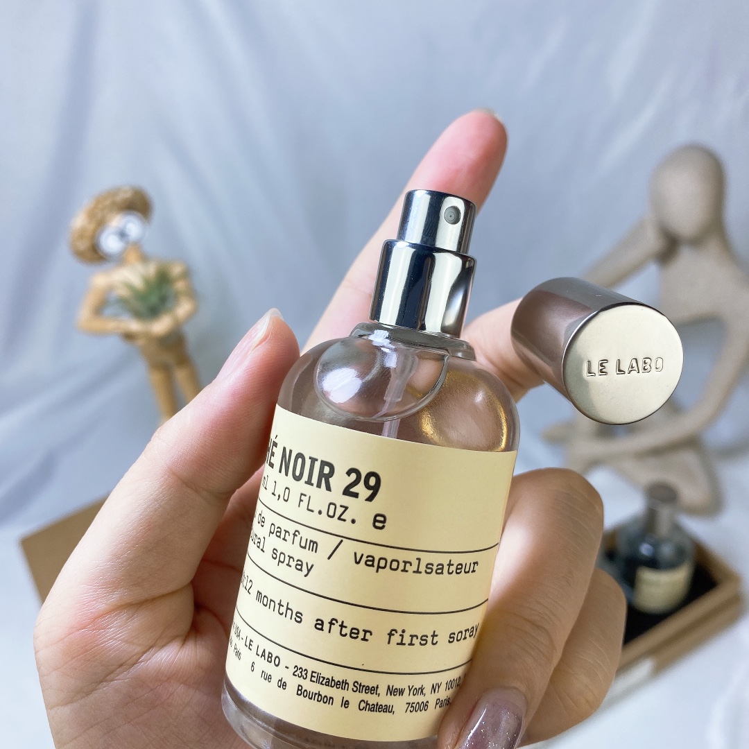 Le Labo Fragrances Discovery Set - 4 x 30ml Travel Size Sprays 3 i1628936903 1676 2