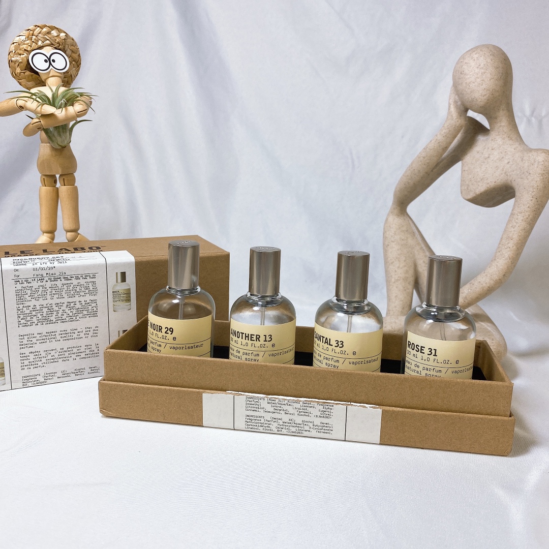 Le Labo Fragrances Discovery Set - 4 x 30ml Travel Size Sprays 4 i1628936903 7610 3