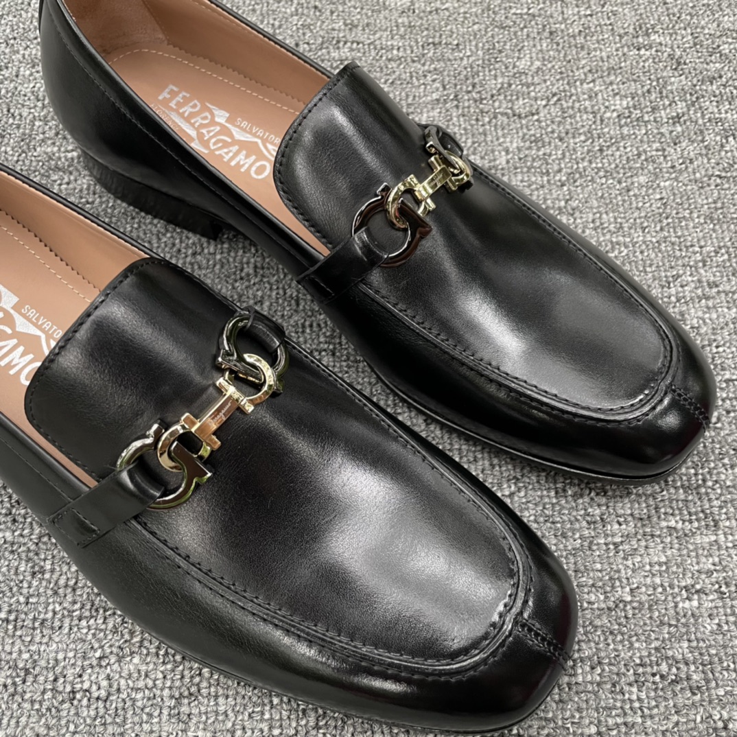 Salvatore Ferragamo Men's Black Leather Loafers with Buckle Detail 5 i1628959439 8860 3