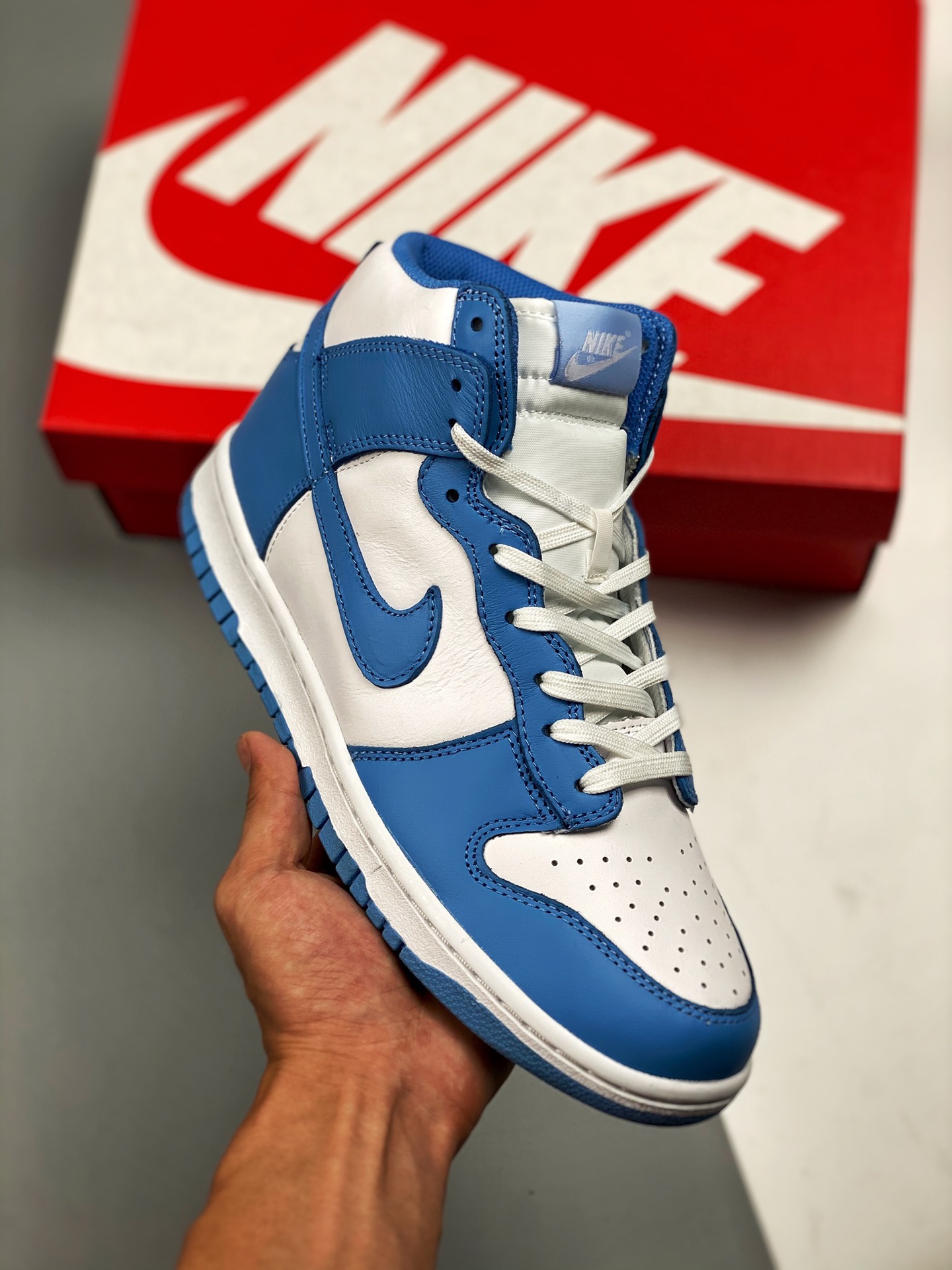 Nike Dunk SB Low color azul universitario, original de fábrica. #Etiqueta tejida original, coincide con la versión orig…