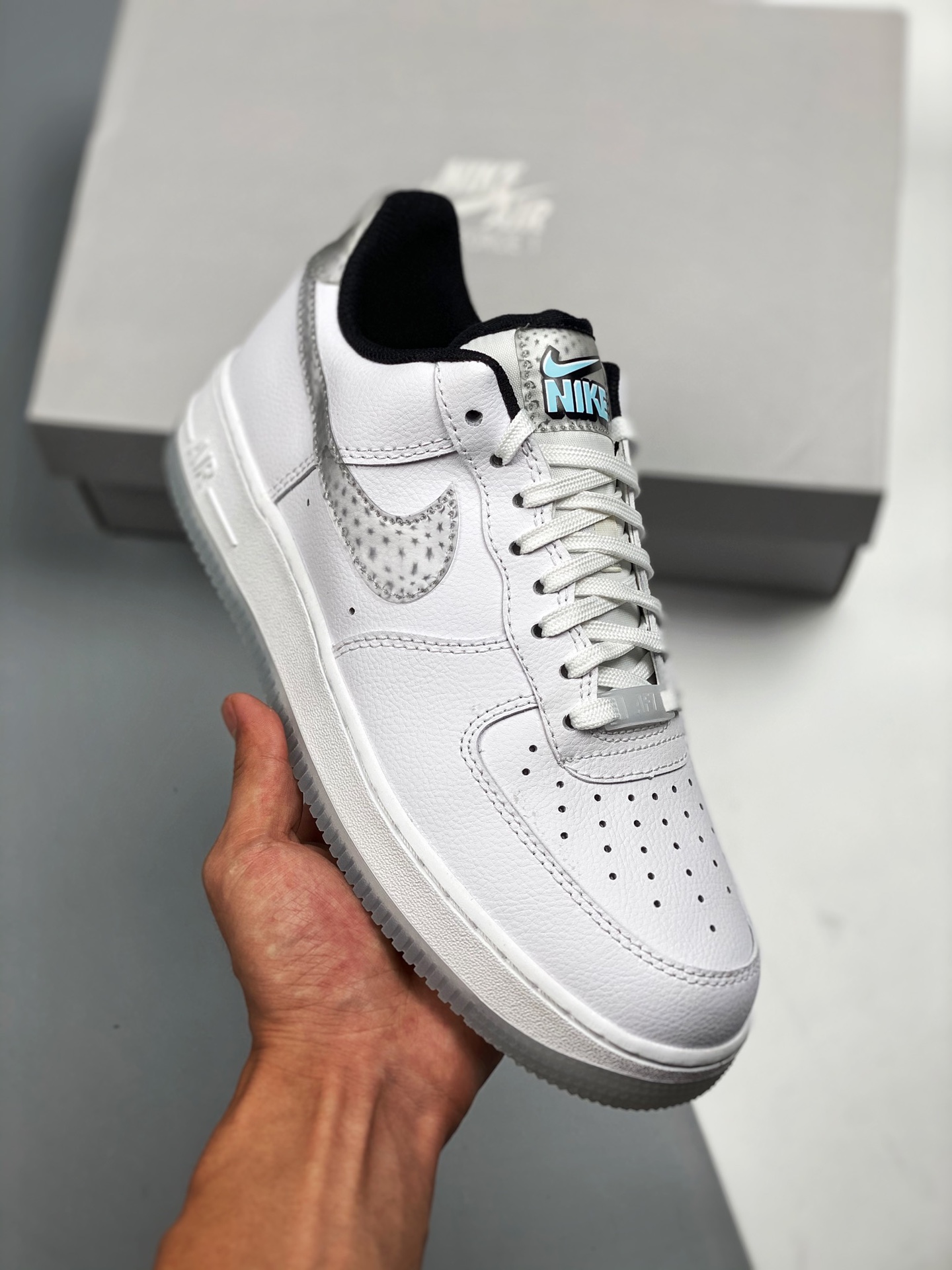 Oferta especial👋👋 Air Force 1'07 Lv8 blanco gris 3D de ojos desnudos horma y datos originales en papel lanzamiento re…