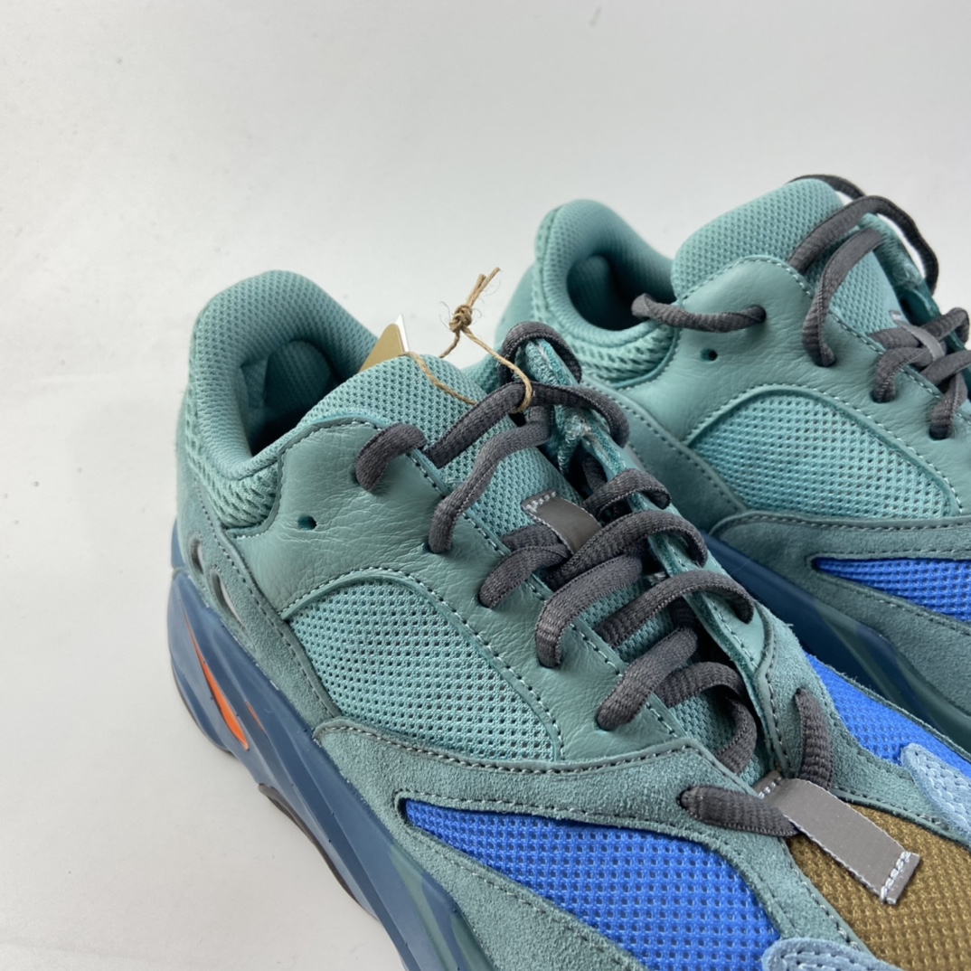 P320   AD Yeezy Boost 700 V2  椰子复古爆米花中底姥爷慢跑鞋 GZ2002
