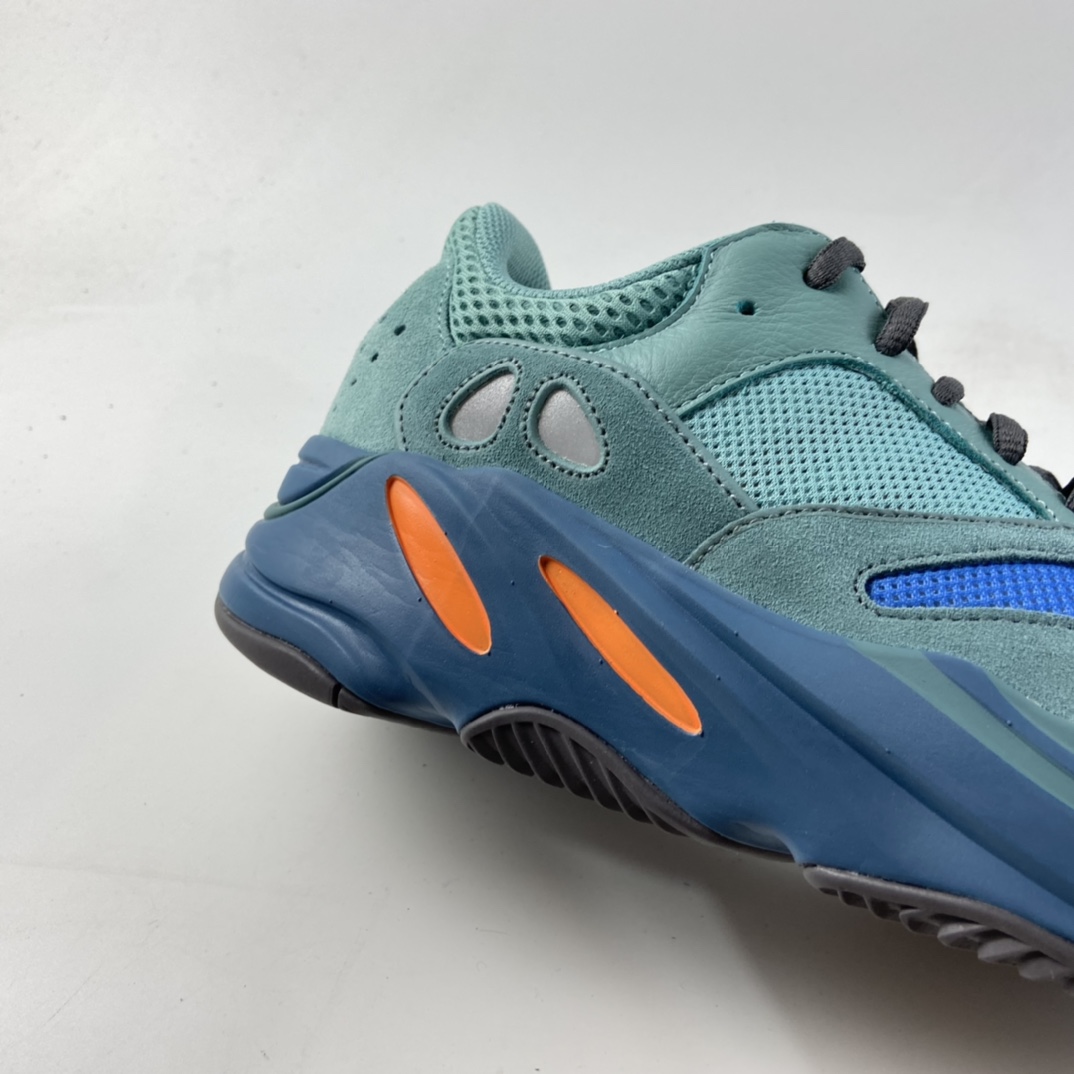 P320   AD Yeezy Boost 700 V2  椰子复古爆米花中底姥爷慢跑鞋 GZ2002