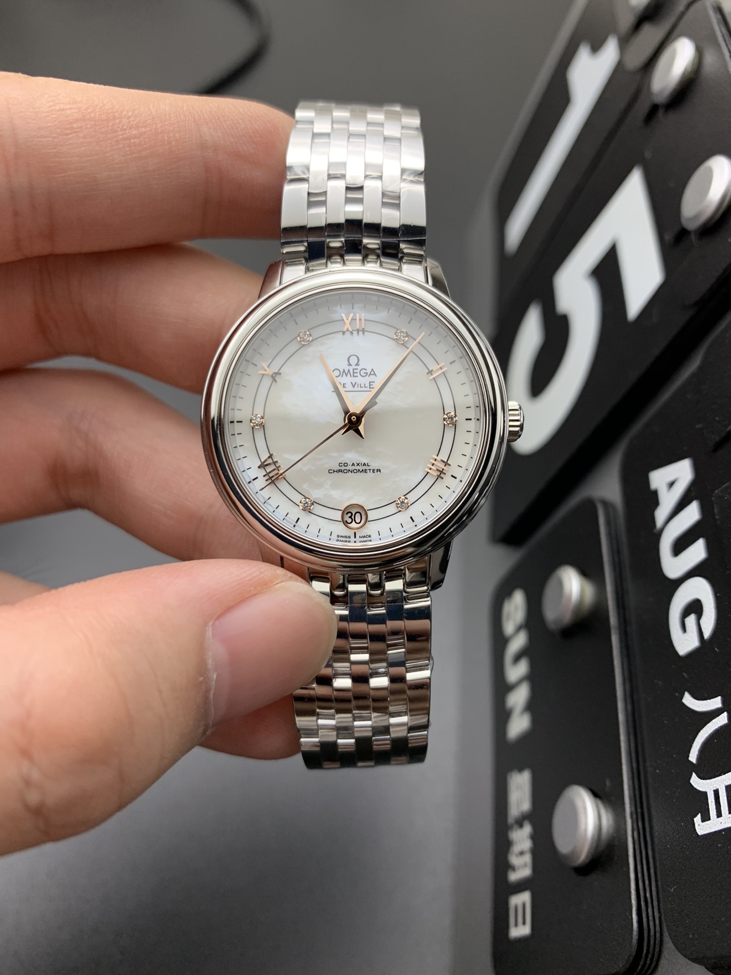 Omega MKS 女蝶飞