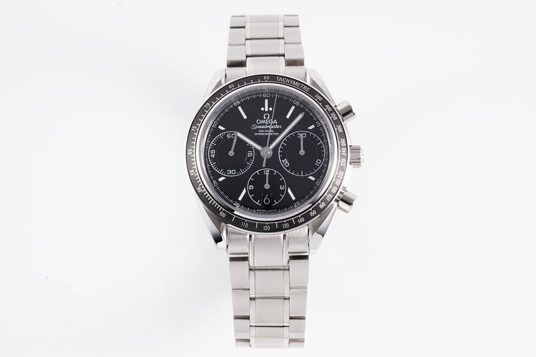 NO:617821,Adhesive tape and steel belt produced by HRF Factory 'Beyond the limit, domineering' HR factory adds a new general - Omega Speedmaster series 326.32.40.50.06.001 multi-function chronograph watch.KV6  The HR team has in-depth cooperation with genuine OEMs to produce, and the entire network is exclusively responsible for the disassembly and mapping of authentic products. It takes a year to develop and develop molds at all costs and time, so that all data accessories can be perfectly interchangeable with genuine products. The size of the synchronized counter is 40mm, and the original imported Swiss Cal. chronograph movement with the same structure as genuine products is used.  It has been precisely improved and polished by a professional team to make it more stable and durable, creating an original quality replica of the Omega Speedmaster series watch. [Appearance] Purchased authentic disassembly and surveying, consistent stepped case cover, consistent CNC polishing level, consistent thickness size  , the entire watch accessories, including the strap and lug screws, are perfectly interchangeable with the original. [Disk] The dial adopts the same grain texture and radial pattern text as the original, and uses the same frosted fine particle text as the original. The overall density of the particles is consistent with the original.  The same light source reflection as the genuine product can be seen at any angle. Each number, word nail, logo, is independently molded using genuine craftsmanship materials. After several sets of molds, the three-dimensional beauty is finally consistent with the original version. [Mirror] Double-sided blue-coated curved sapphire glass mirror, double-sided  The chamfered smooth edges are processed smoothly, and the thickness arc reaches the strict tolerance standard of 0.03. It is scratch-resistant and wear-resistant, and crystal clear. [Waterproof] The lock-type crown has been repeatedly tested and tested to be consistent with the original product. The waterproof depth is 100 meters. [Strap] The rubber strap has followed the original material from the beginning.  Strict standards, every detail has been repeatedly polished to be of top quality, soft and delicate, fits the wrist and is comfortable to wear. Every inch of stitching and every detail, including the number, is consistent with the original. [Buckle] The brushed texture of the watch buckle is fine and neat, and the depth of the brushed is exactly the same as the original.  , not only the density of the drawing is fine and consistent, but also the depth of the drawing is consistent with the genuine product. The depth of the buckle is restored, which solves the embarrassing problem of the buckle becoming loose after being used for a period of time, so that the buckle still fits tightly even after being used for a long time, and the buckle is evenly buckled.  The crisp sound is also deeply restored. [Movement] uses the Cal. basic chronograph movement that is consistent with the genuine product as the basis. A professional team developed and precision polished the genuine Cal.  It’s an embarrassing phenomenon that the style is only as good as the watch. [Quality Control] The HRF team has almost demanding and rigorous quality control. The quality control of each movement starts from the source. Each watch is debugged by HRF watchmakers to the best condition and left for 24 hours to ensure that it is in perfect condition.  HRF always adheres to its original intention and pursues perfection!  We will continue to create original quality watch replicas for watch friends from all walks of life. Luxurious and exquisite, we recommend men’s multi-functional mechanical watches. For the best luxury recommendations as gifts, please look for HRF’s exclusive quality, omega.19860909HRF 出品 胶带 钢带  HRF Factory『超越极限,霸气登场』HR工厂再添新将——欧米茄 OMEGA 超霸系列326.32.40.50.06.001多功能计时腕表.KV6 HR团队与正品代工厂深度合作制作,全网独家正品拆解测绘,不惜成本与时间,耗时一年开模研发,达到所有数据配件均可与正品完美通用互换,同步专柜尺寸40mm,采用正品一致结构的原装进口瑞士Cal.计时机芯, 经专业团队精密改进打磨,使之更加稳定耐用,打造原单品质的欧米茄超霸系列腕表副本.【外观】购入正品拆解测绘,一致的阶梯式表壳壳套,一致的CNC打磨级别,一致的厚度尺寸,整表配件包括表带生耳螺丝都可与正品完美互换.【盘面】表盘采用正品相同的颗粒纹理加放射纹路字面,采用与原装一致的磨砂细微颗粒字面,颗粒的整体密度与正品吻合,在任何角度下均可以看出与正品相同的光源反射.每个数字字钉、logo、采用正品工艺材质独立开模,历经几套模具终使立体美感与原版一致.【镜面】双面镀蓝膜弧面蓝宝石玻璃表镜,双面倒角光边圆滑处理,厚度弧度达到严苛的0.03公差标准.防刮耐磨,晶莹剔透.【防水】锁把式表冠经反复检验测试与正品一致防水深度100米【表带】橡胶表带从胚料开始即遵循了严格的标准,每一个细节都经反复打磨均为上品,柔软细腻贴合手腕佩戴舒适,每一寸缝线与每个细节包括编号都与正品一致.【表扣】表扣拉丝纹路细腻整齐且拉丝深度与正品完全一致,不仅仅做到拉丝的密度细腻一致,并且还要做到拉丝的深度保持与正品一致.表扣深度还原,解决了使用一段时间就扣不紧松动的尴尬问题,使表扣使用久了还是严丝合缝,连扣上表扣的清脆响声也深度还原.【机芯】采用了与正品一致的Cal.基础计时机芯作为基础,经专业的团队进行开发精密打磨正品Cal.机芯,提升了机芯的稳定性,缓解了一直以来计时机芯款式空有其表的尴尬现象.【品控】HRF团队近乎苛刻的严谨品控,每枚机芯的品控从源头出发,每一只腕表前都经HRF制表师调试至最佳状态,并放置24小时确保状态完美,方才. HRF始终坚持初心,追求完美！将持续为各界表友打造原单品质的腕表副本.奢华精致推荐男士多功能机械腕表 送礼最佳奢华推荐请认准HRF独家品质,,omega,Watch