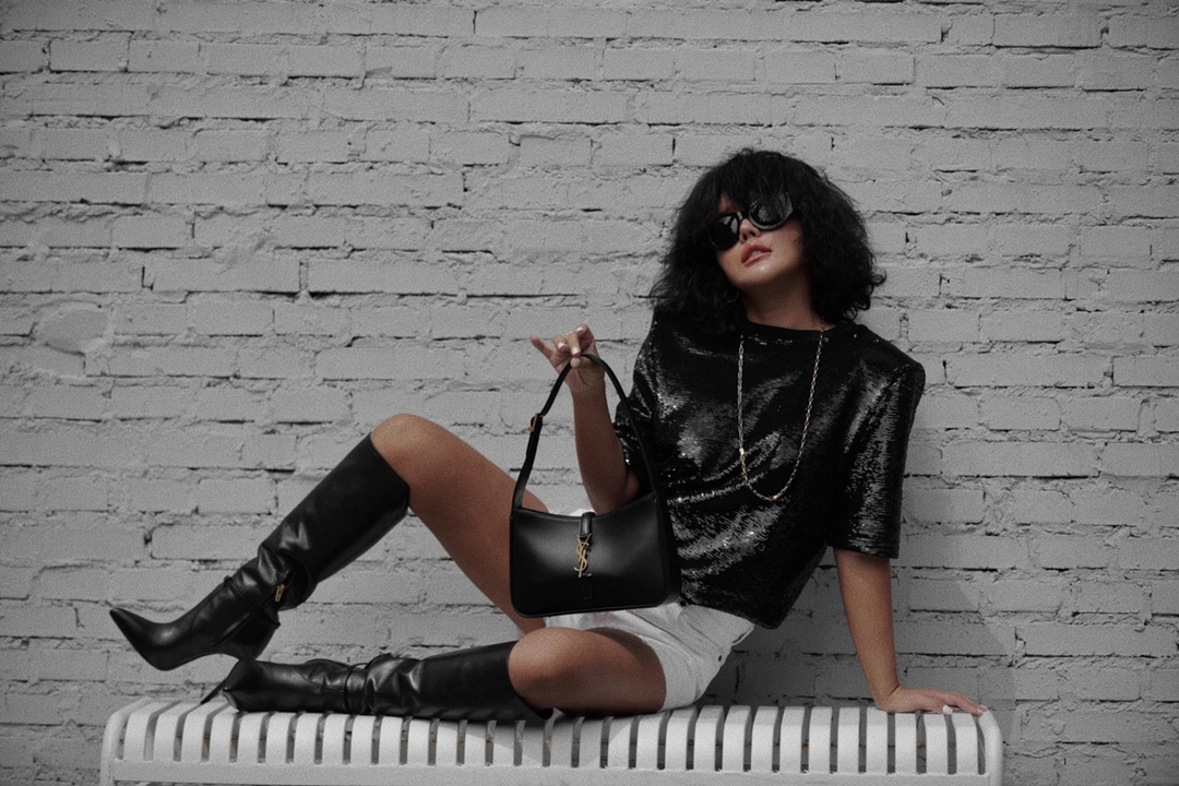 Saint laurent Ysl LE 5 À 7 平纹腋下包 657228黑色