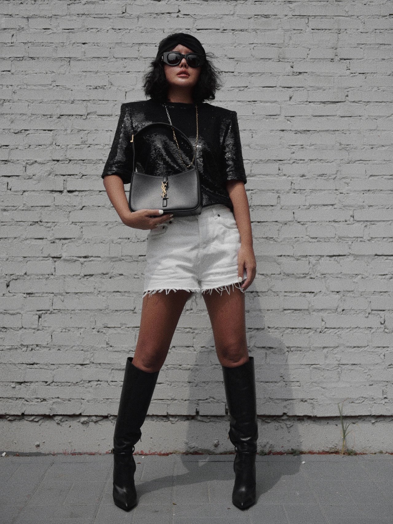 Saint laurent Ysl LE 5 À 7 平纹腋下包 657228黑色