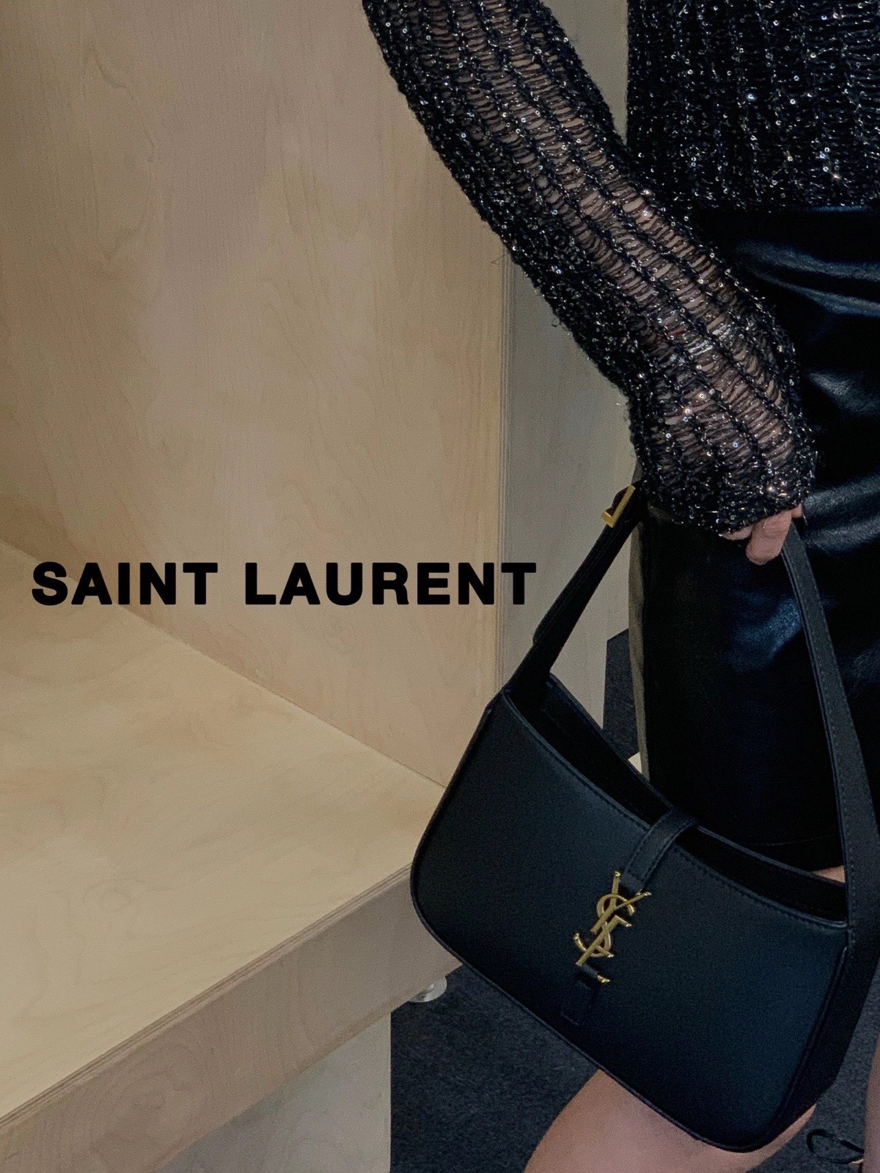 Saint laurent Ysl LE 5 À 7 平纹腋下包 657228黑色